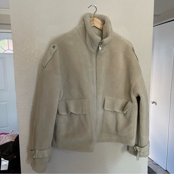 NOIZE x Tezza & Cole | Runaway Faux Fur Jacket Size: medium - Picture 6 of 9